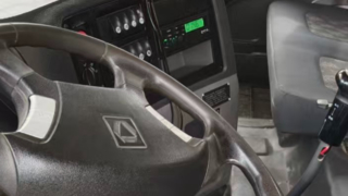 Camión grúa XCMG QY80K5D 2022 - Brazo recto hidráulico - Contrapeso de 25 t - Mejor precio