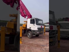 Camión de bombeo de hormigón Pusmeister 36M con 3 secciones de boom en estado usado y reformado